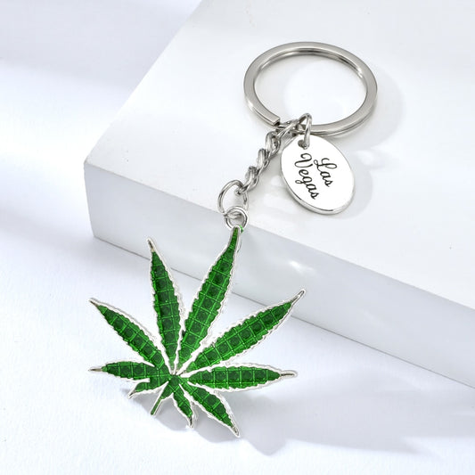 Vicney Cannabi Leaf Key Chain Light Green Plant Keychain for Women Man Zinc Alloy Leaf Keyring for Friends Wedding Souvenir Gift